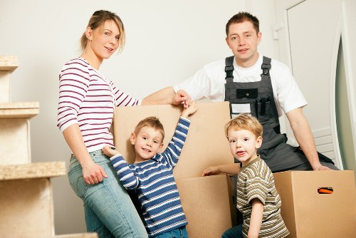 Preparation checklist and moving day planning for Hounslow residents